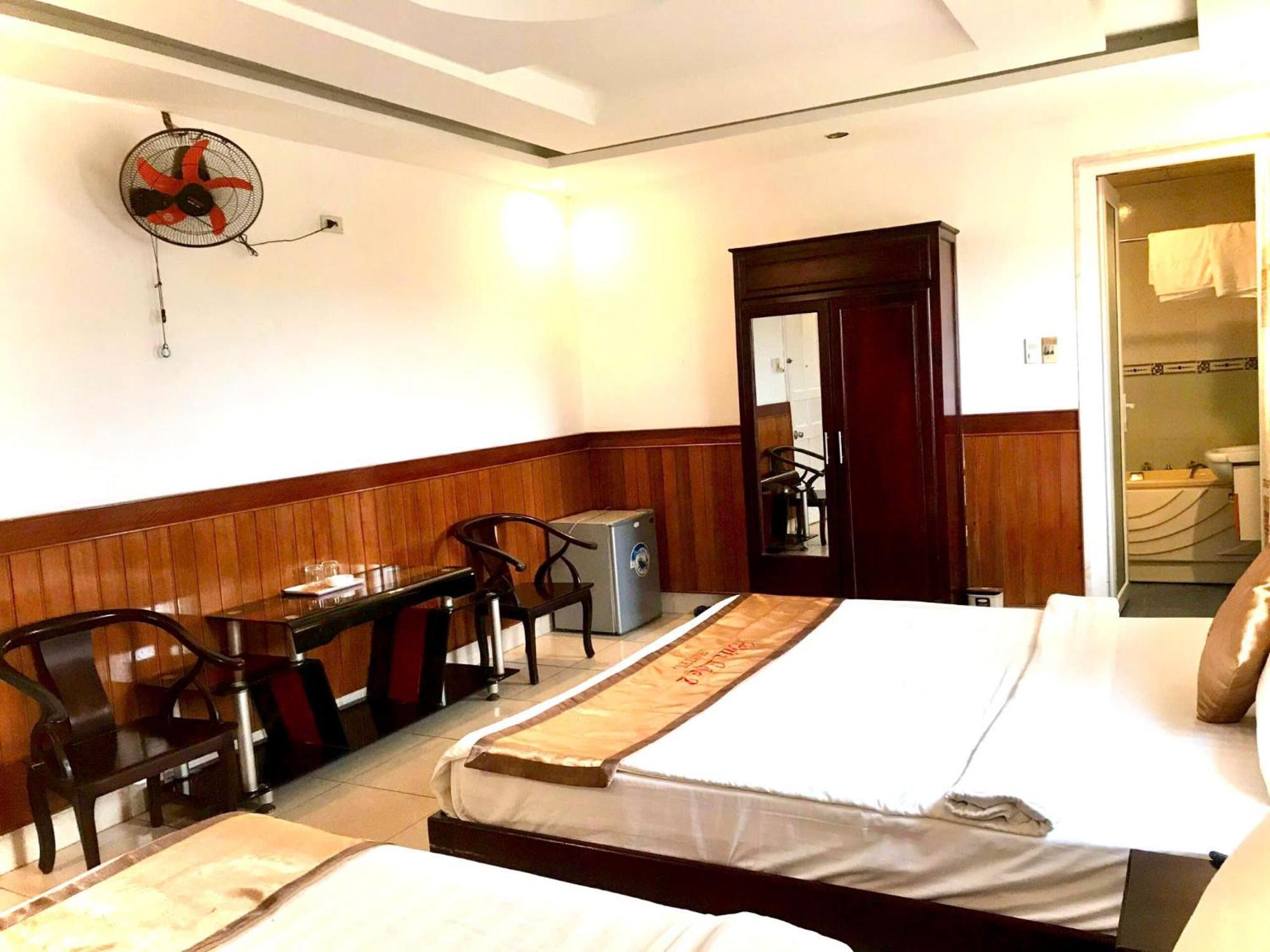 Duc Loc 2 Hotel Хюе Екстер'єр фото